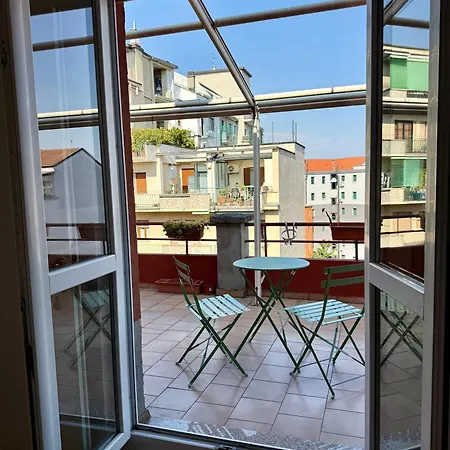 Lr Deluxe - Sebino 4 - With Private Terrace דירה *